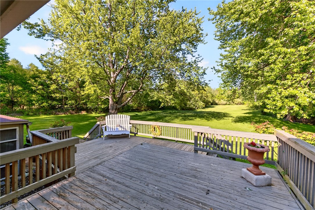 346 Whiting Road Webster, NY 14580 - Photo 25 of 32