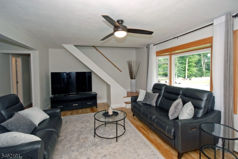 202 Long Hill Road Little Falls, NJ 07424 - Photo 5 of 37 Gallery Image 5