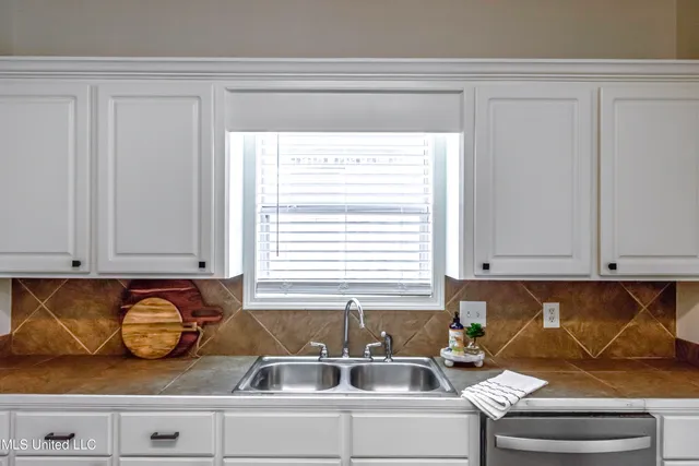 $2,000 | 120 Lennox Place, Brandon, MS 39042