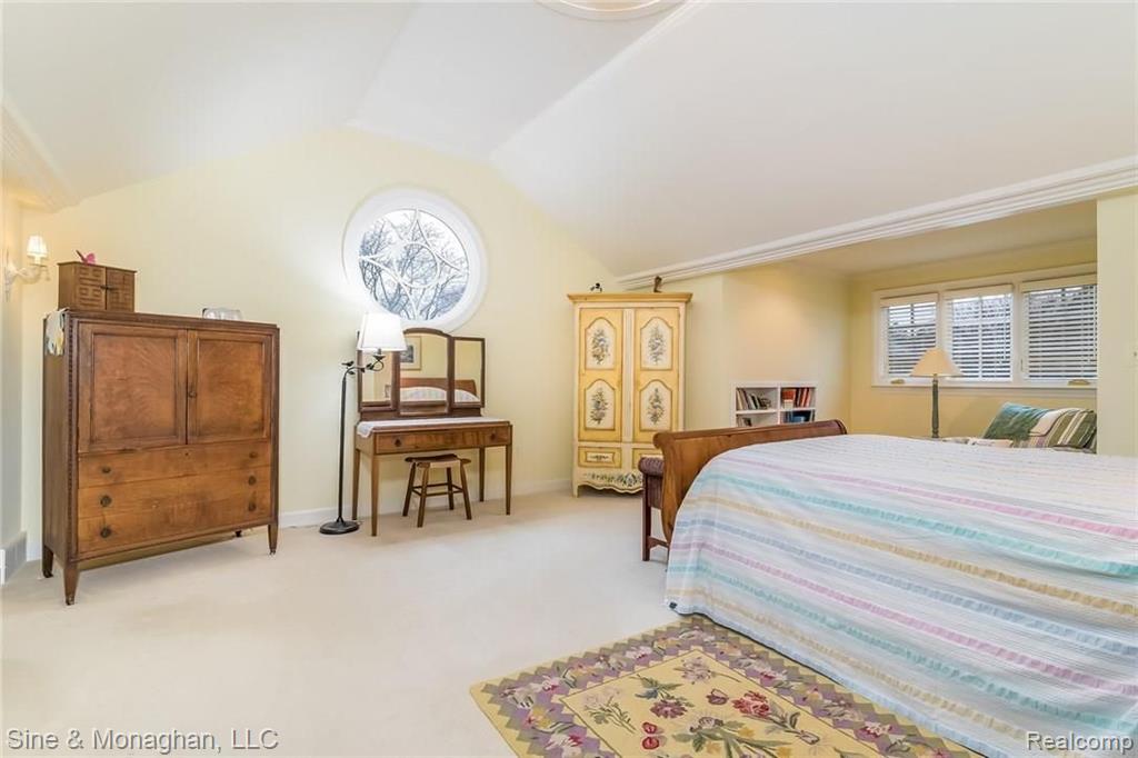 24 Warner Road Grosse Pointe Farms, MI 48236 - Photo 35 of 56