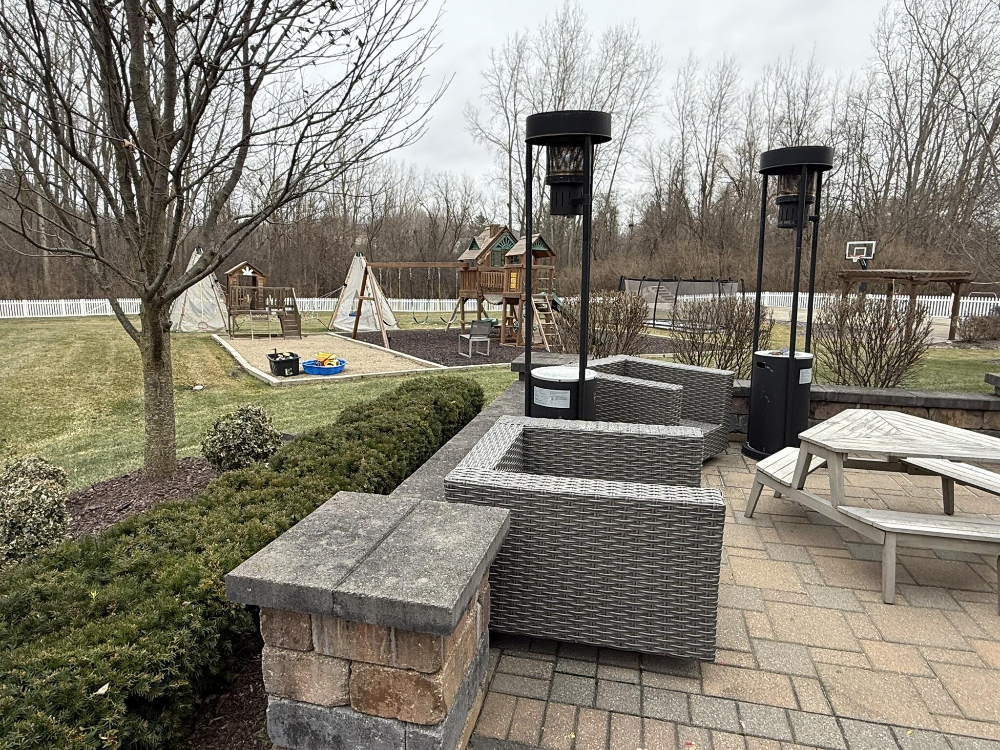 49650 Warren Road Canton, MI 48187 - Photo 9 of 54 IMG_7297