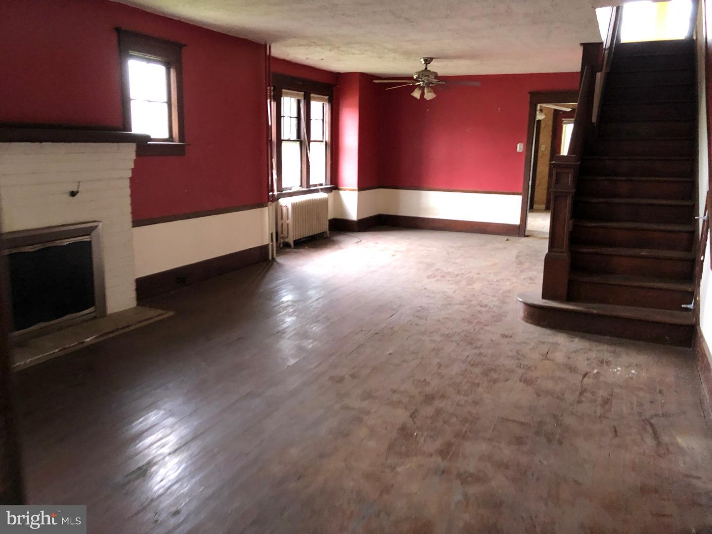 57 Ridge Road Phoenixville, PA 19460 - Photo 6 of 37