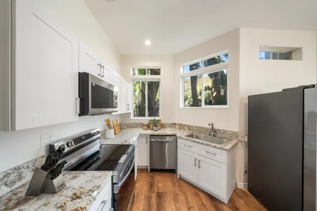 $1,399,000 | 425 Kaukini Loop, Wailuku, HI 96793