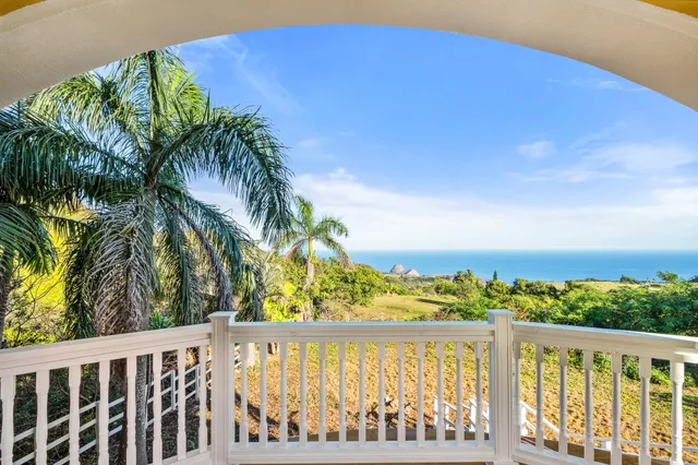 $1,399,000 | 425 Kaukini Loop, Wailuku, HI 96793