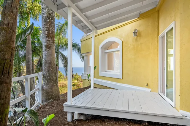 $1,399,000 | 425 Kaukini Loop, Wailuku, HI 96793