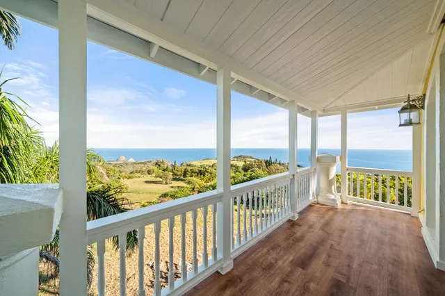 $1,399,000 | 425 Kaukini Loop, Wailuku, HI 96793