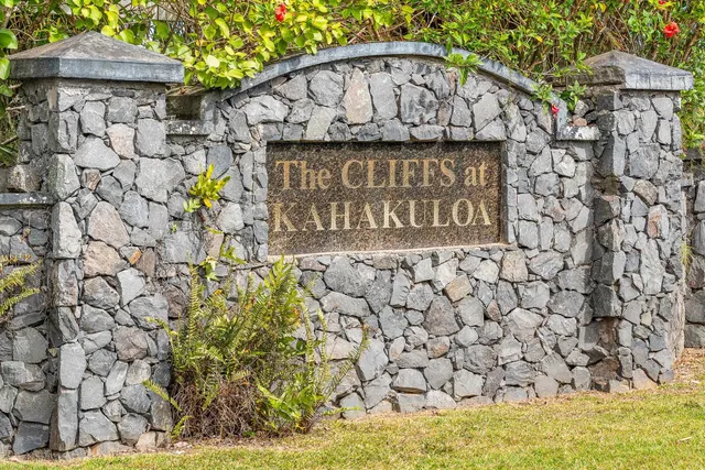 $1,399,000 | 425 Kaukini Loop, Wailuku, HI 96793