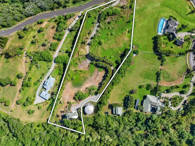 $1,399,000 | 425 Kaukini Loop, Wailuku, HI 96793