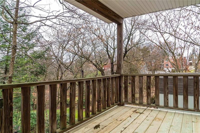 502 Edgeridge Road Pittsburgh, PA 15234 - Photo 11 of 24