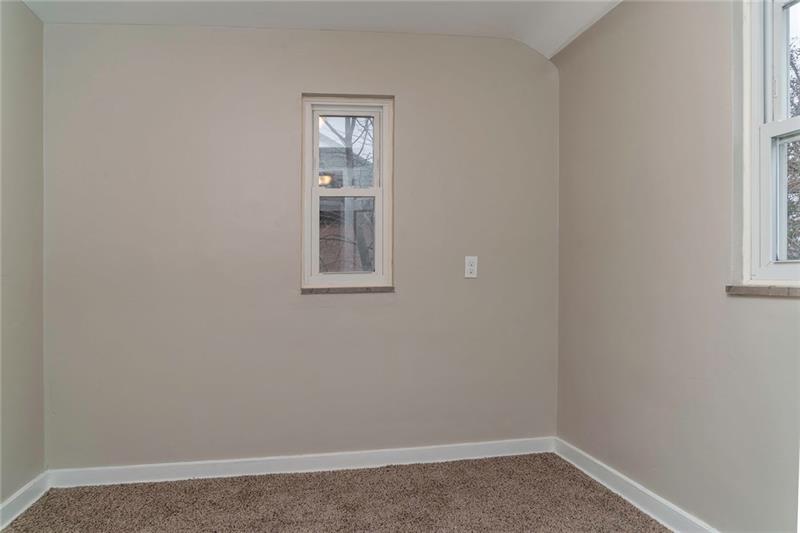 502 Edgeridge Road Pittsburgh, PA 15234 - Photo 18 of 24