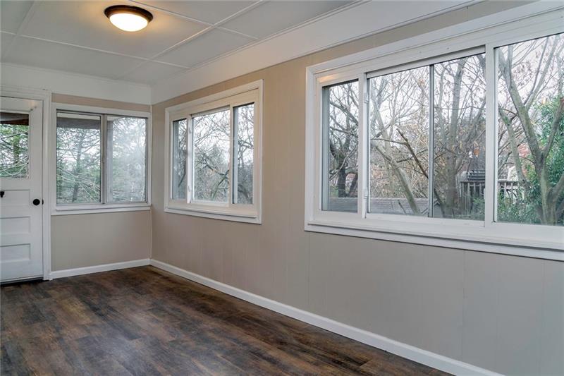 502 Edgeridge Road Pittsburgh, PA 15234 - Photo 9 of 24