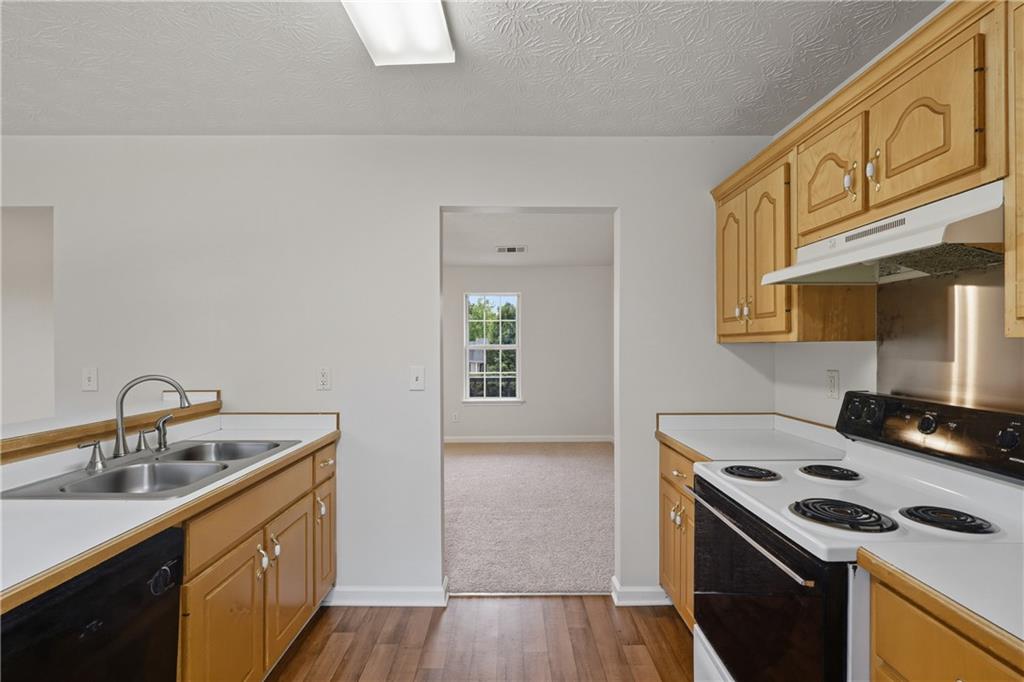 30 Hunters Trace Covington, GA 30014 - Photo 11 of 29