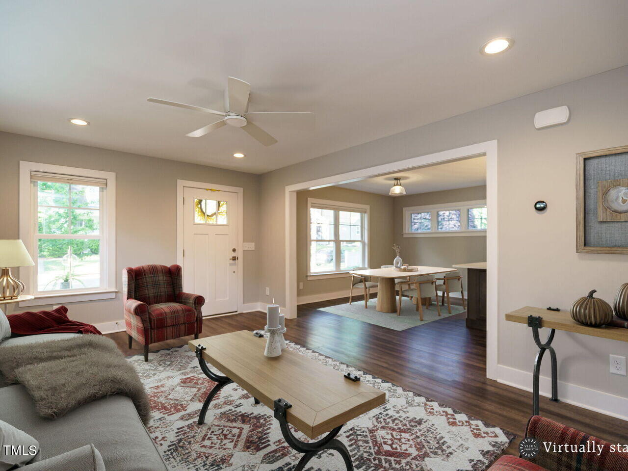 611 Frank Street Raleigh, NC 27604 - Photo 10 of 30 010-1280x960-family-room