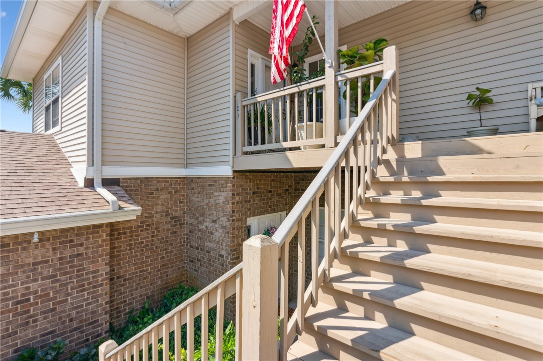 103 Kingsmarsh Way St. Simons Island, GA 31522 - Photo 3 of 26