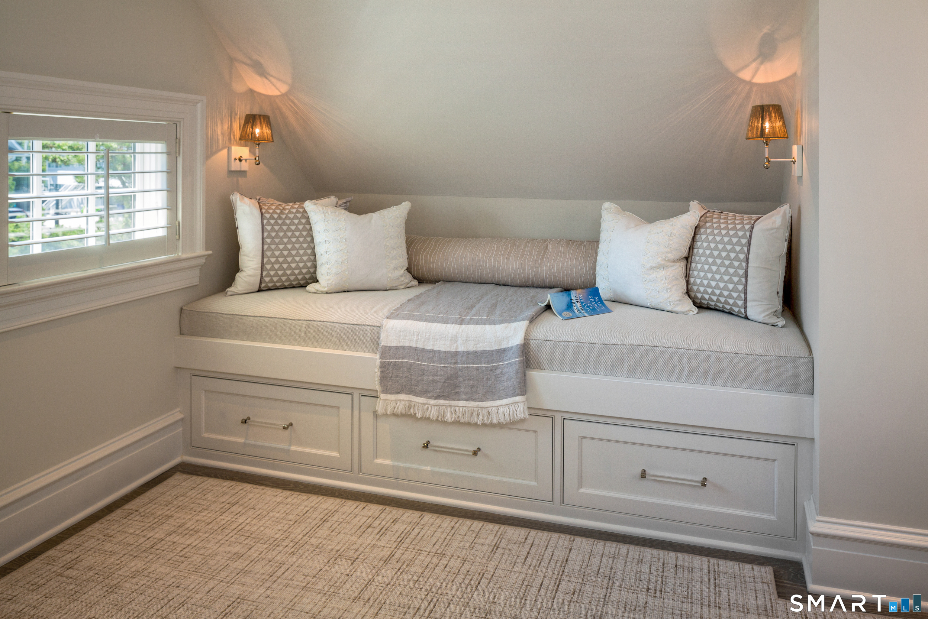 7 Sandpiper Road Westport, CT 06880 - Photo 15 of 34 a bedroom with a bed and a window