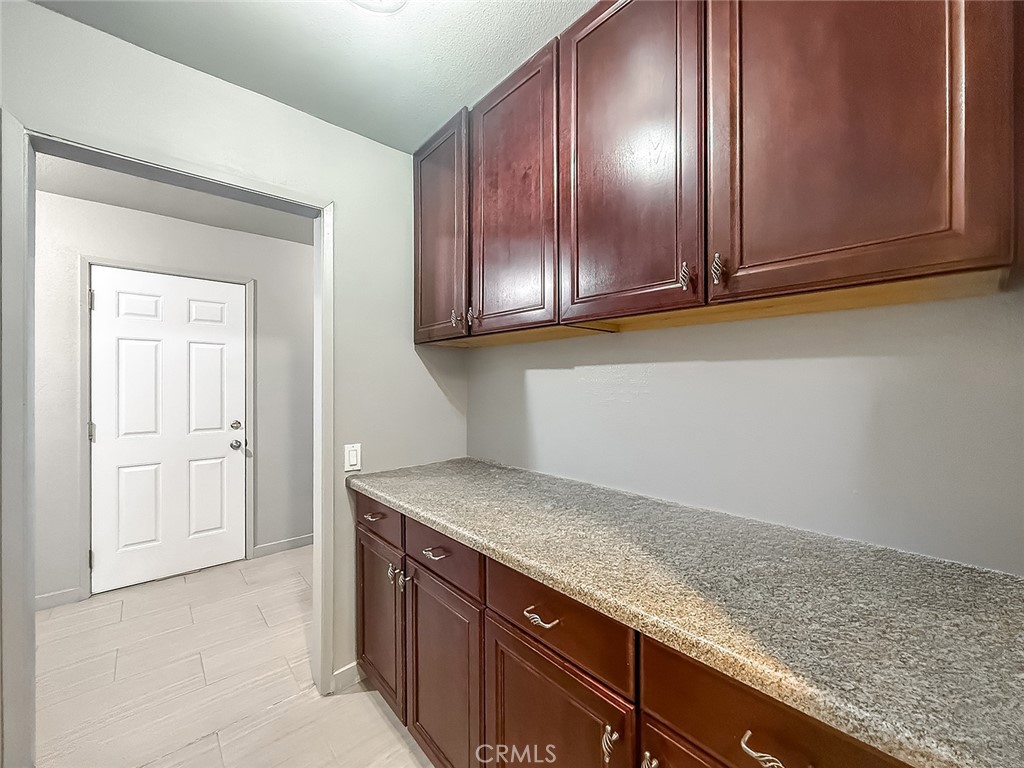5856 Greenview Road Calabasas, CA 91302 - Photo 28 of 55