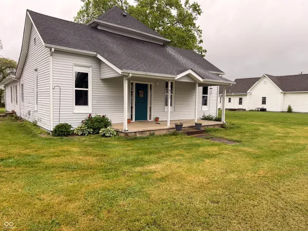 $259,000 | 7912 North Depot Street, Clifford, IN 47226