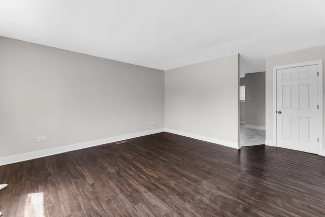 $1,750 | 816 Mackinaw Avenue, Unit WEST, Calumet City, IL 60409