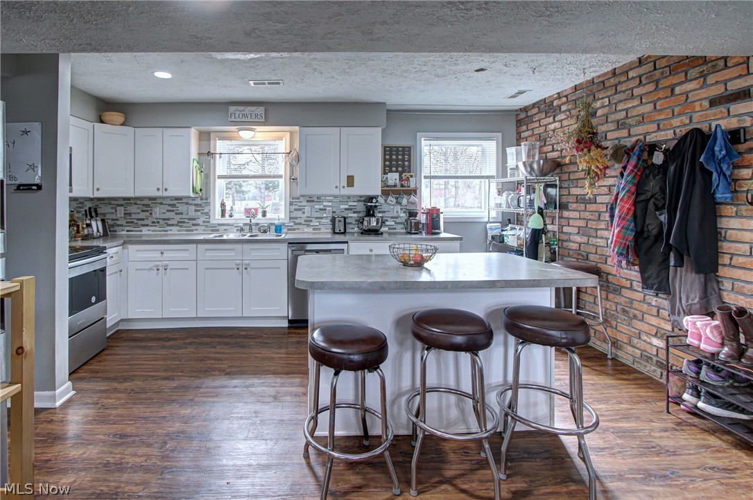 40921 Parsons Road Lagrange, OH 44050 - Photo 5 of 35 Gallery Image 5