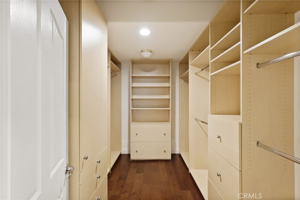 20356 Vía Cellini Porter Ranch, CA 91326 - Photo 28 of 62