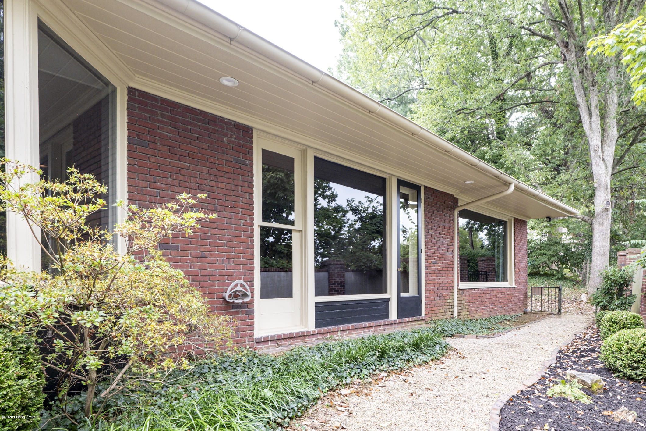 31 Stonebridge Road Louisville, KY 40207 - Photo 58 of 60 31 Stonebridge Drive-1057