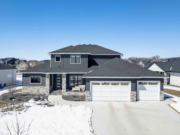 $1,049,900 | 324 25th Avenue East, West Fargo, ND 58078