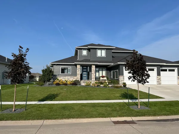 $1,049,900 | 324 25th Avenue East, West Fargo, ND 58078