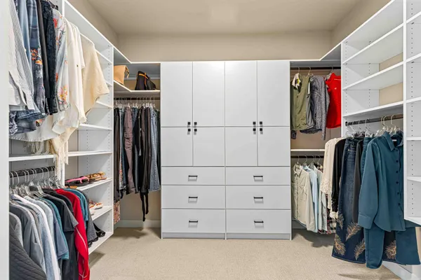 $1,049,900 | 324 25th Avenue East, West Fargo, ND 58078