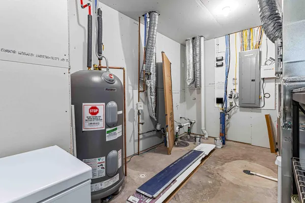 $1,049,900 | 324 25th Avenue East, West Fargo, ND 58078