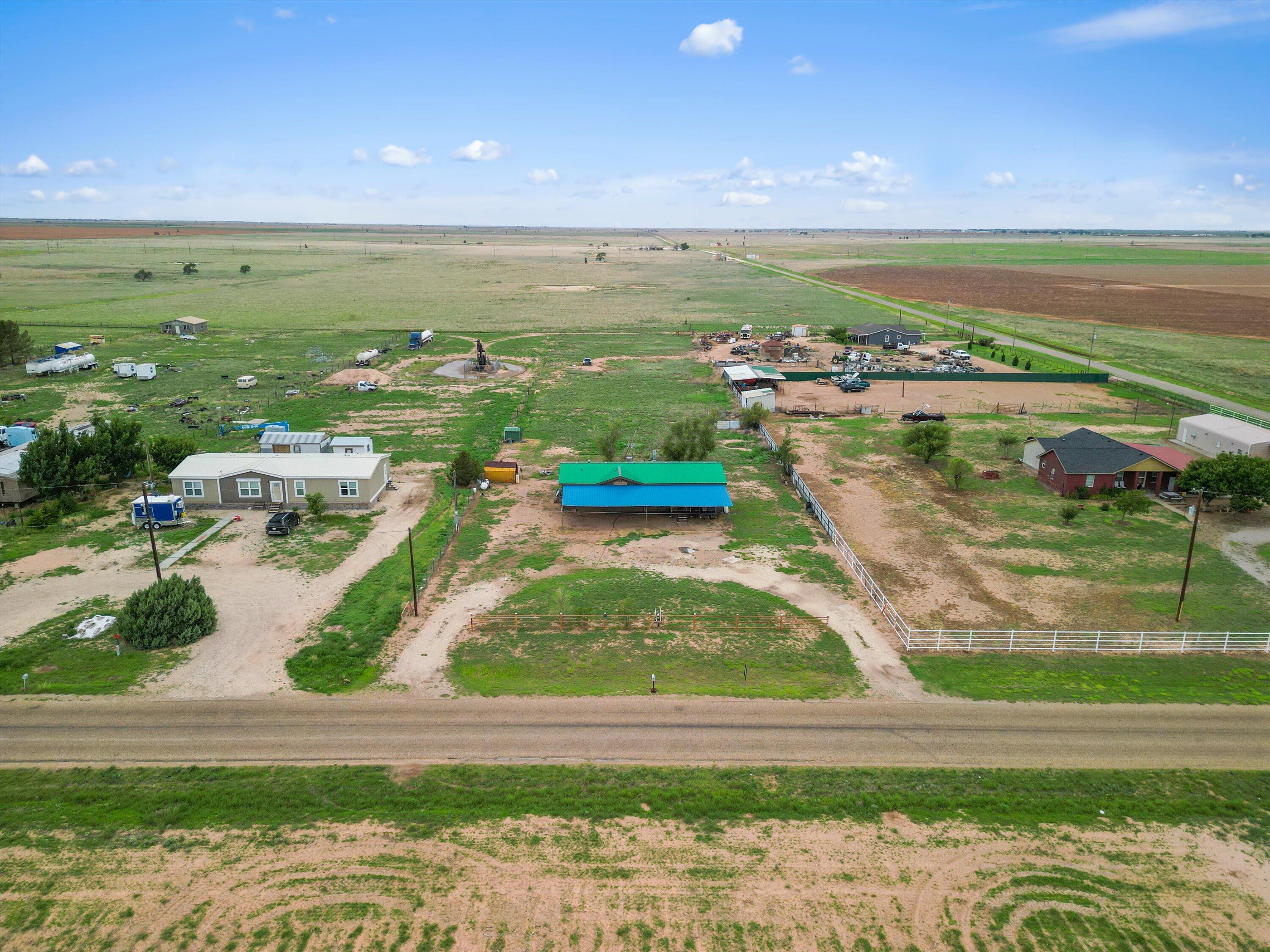 3104 Black Gold Road Levelland, TX 79336 - Photo 5 of 8 5-3104 Black Gold Rd