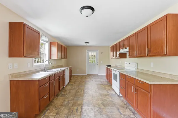 $550,000 | 6668 Belton Bridge Road, Lula, GA 30554