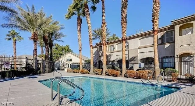 $1,200 | 3400 Cabana Drive, Unit 2112, Las Vegas, NV 89122