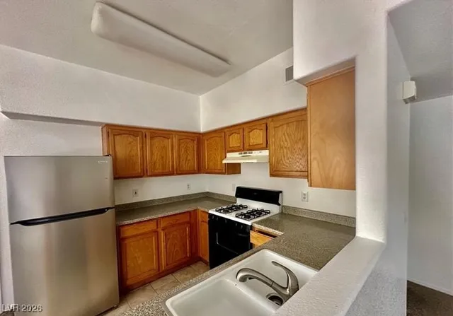 $1,200 | 3400 Cabana Drive, Unit 2112, Las Vegas, NV 89122