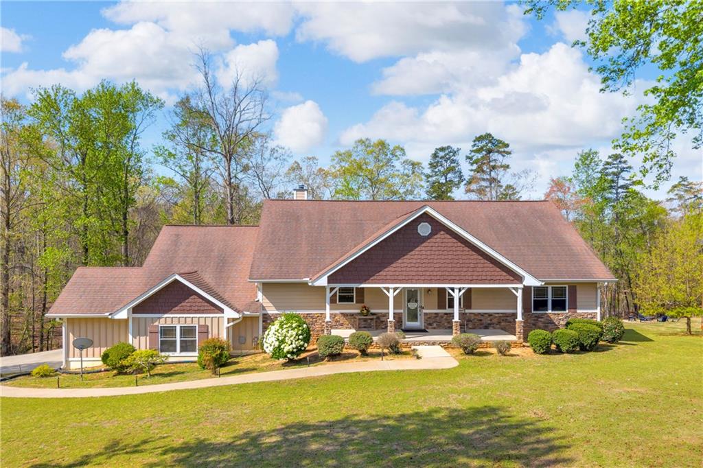 35 Villa Court Hartwell, GA 30643 - Photo 1 of 89