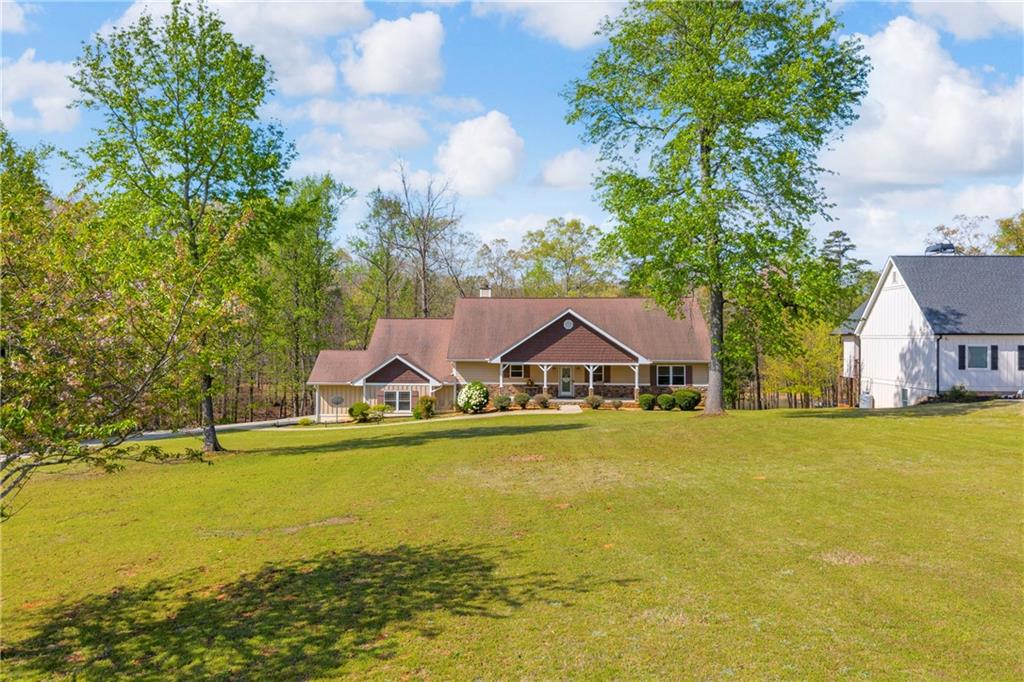 35 Villa Court Hartwell, GA 30643 - Photo 2 of 89