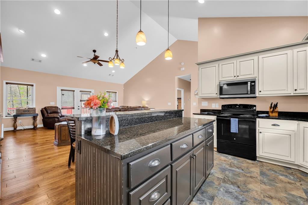35 Villa Court Hartwell, GA 30643 - Photo 24 of 89