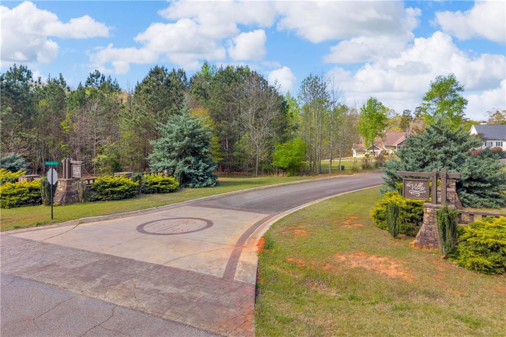 35 Villa Court Hartwell, GA 30643 - Photo 6 of 89