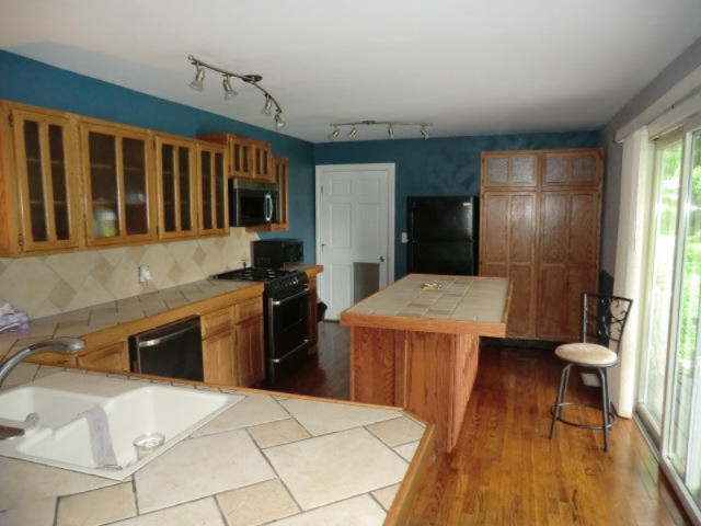 119 North Angola Road Coldwater, MI 49036 - Photo 5 of 18 CIMG6280