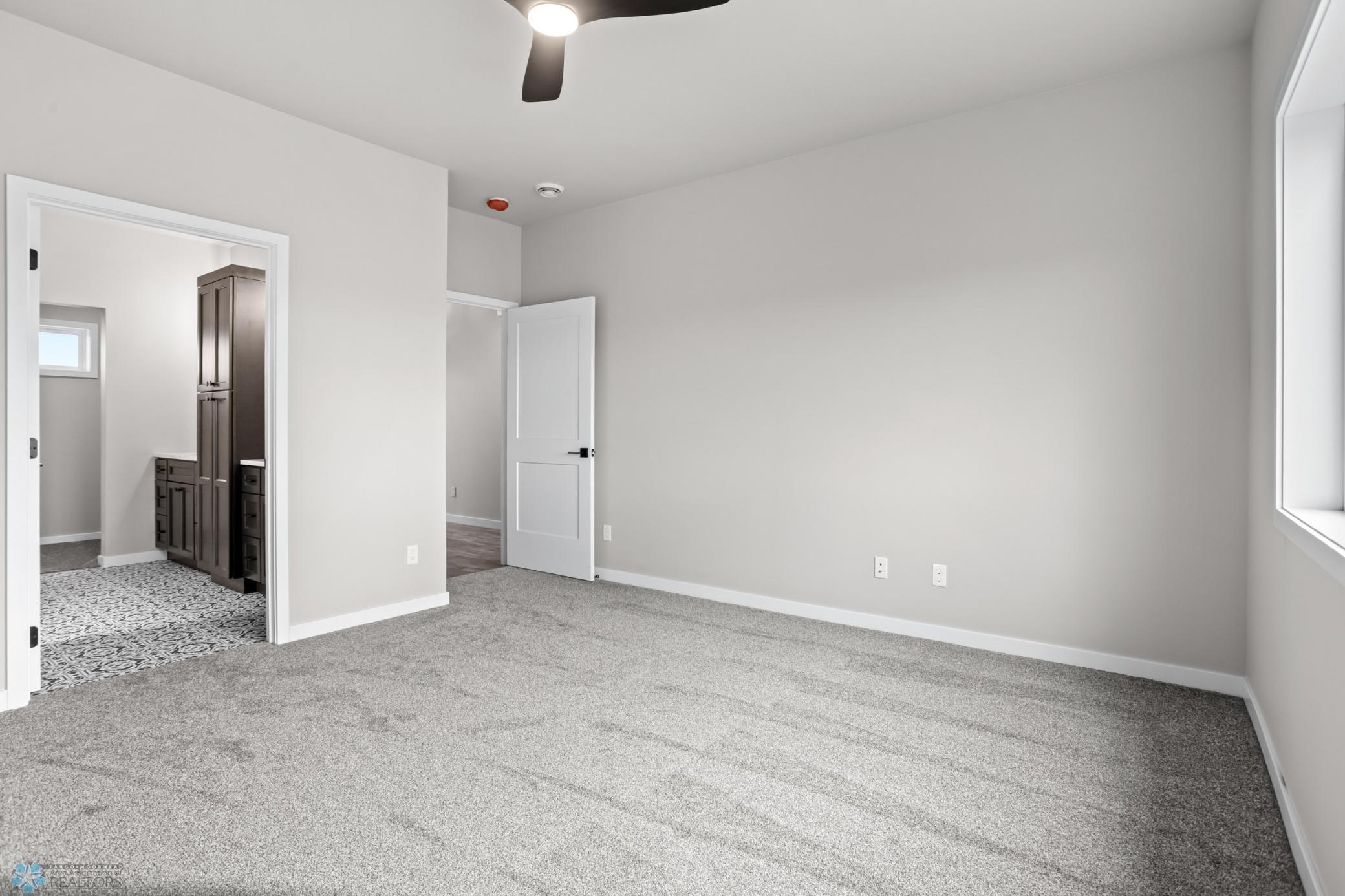 202 Neuman Boulevard Colfax, ND 58018 - Photo 5 of 36