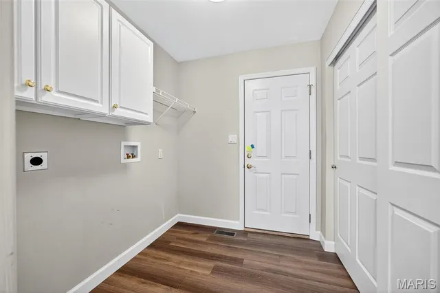 $325,000 | 67 Coppergate Court, Unit 18B, St. Peters, MO 63376