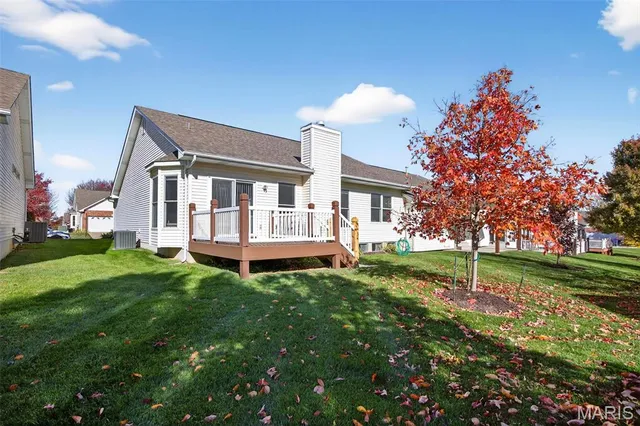 $325,000 | 67 Coppergate Court, Unit 18B, St. Peters, MO 63376