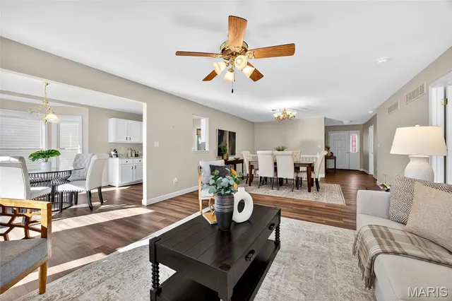 $325,000 | 67 Coppergate Court, Unit 18B, St. Peters, MO 63376