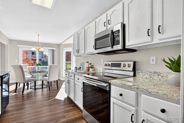 $325,000 | 67 Coppergate Court, Unit 18B, St. Peters, MO 63376