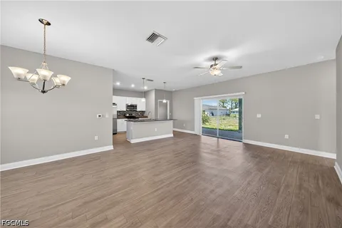 $285,000 | 1001 Northeast 35th Lane, Cape Coral, FL 33909