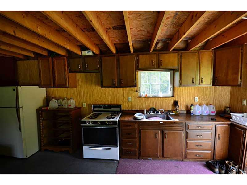 17 Blue Grass Road Springfield, ME 04487 - Photo 5 of 32 Kitchen.