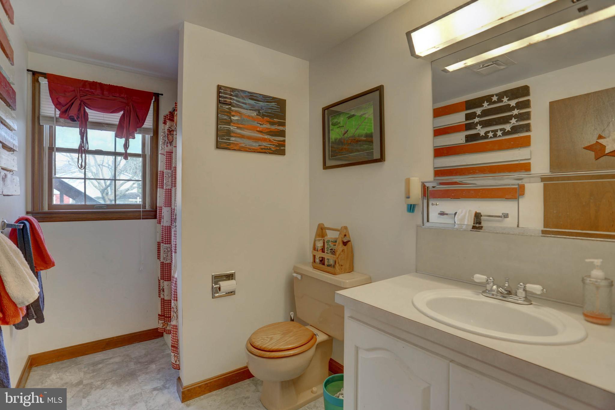 26 Fairland Road Manheim, PA 17545 - Photo 19 of 25 Full Bathroom Lower Level