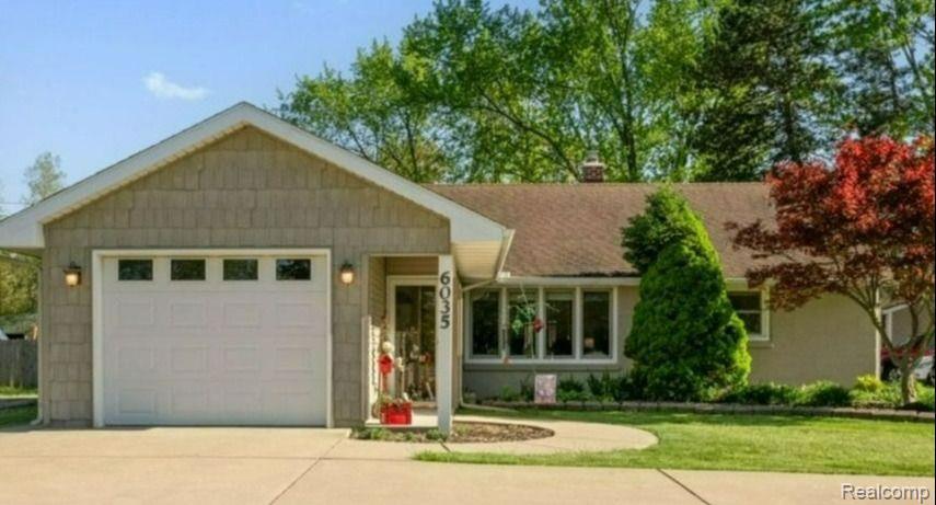 6035 Corunna Road Flint, MI 48532 - Photo 2 of 34 Gallery Image 2