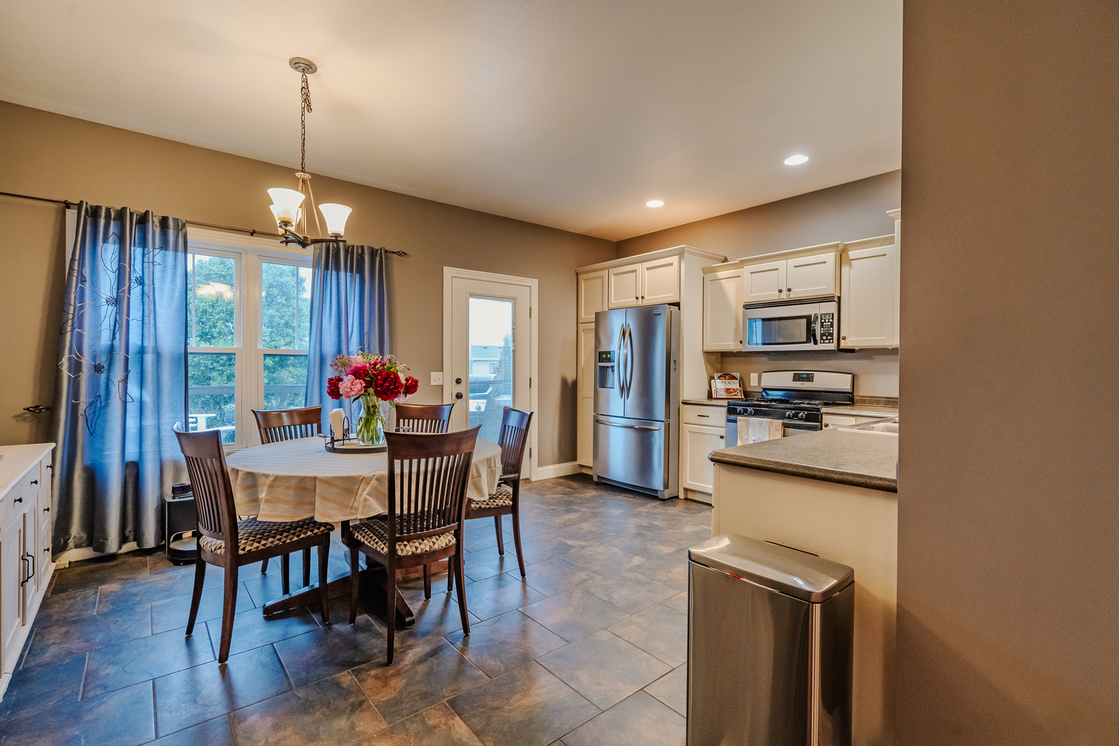 2786 Shepard Road Normal, IL 61761 - Photo 3 of 28