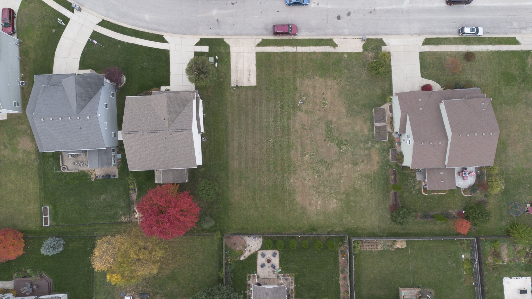 8355 Fieldfare Way Indianapolis, IN 46237 - Photo 2 of 14