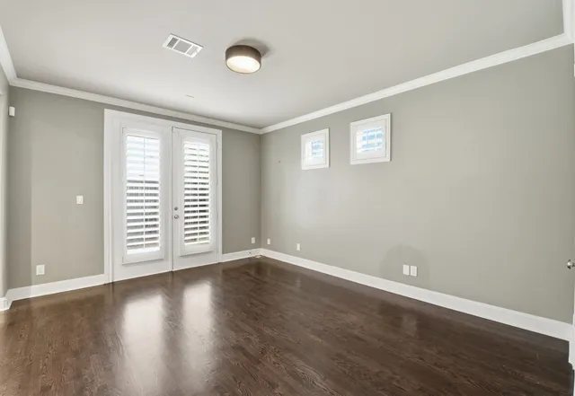 $525,000 | 10933 Upland Park, Houston, TX 77043